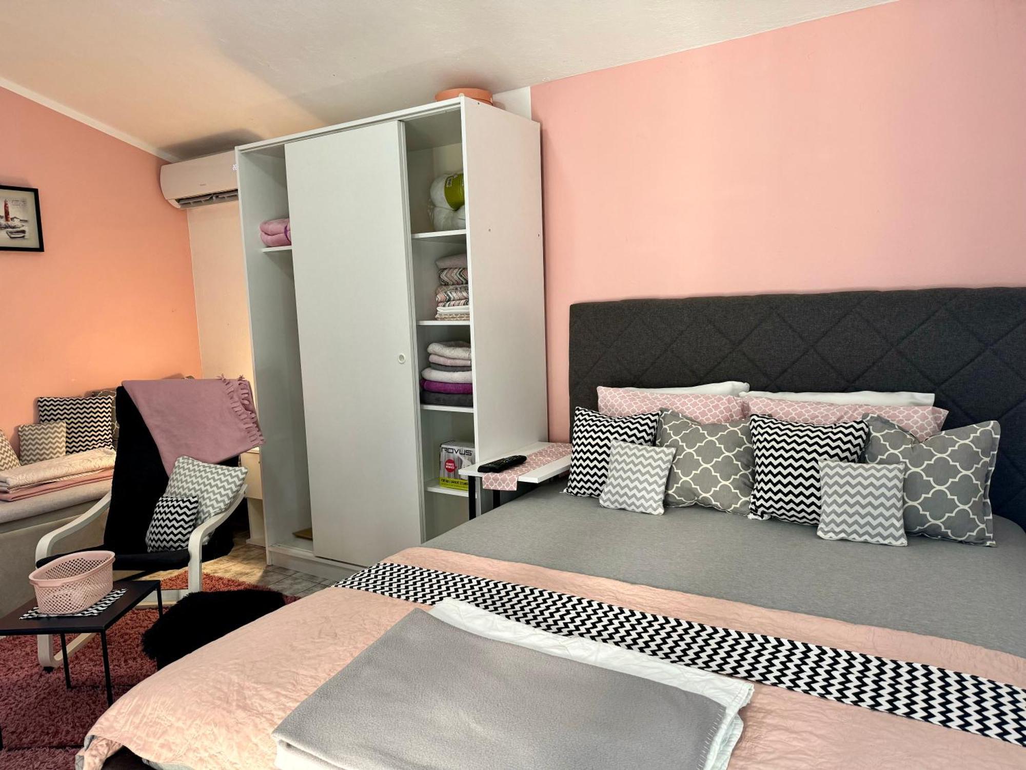 Aparthotel Maxim Kotor Exterior photo